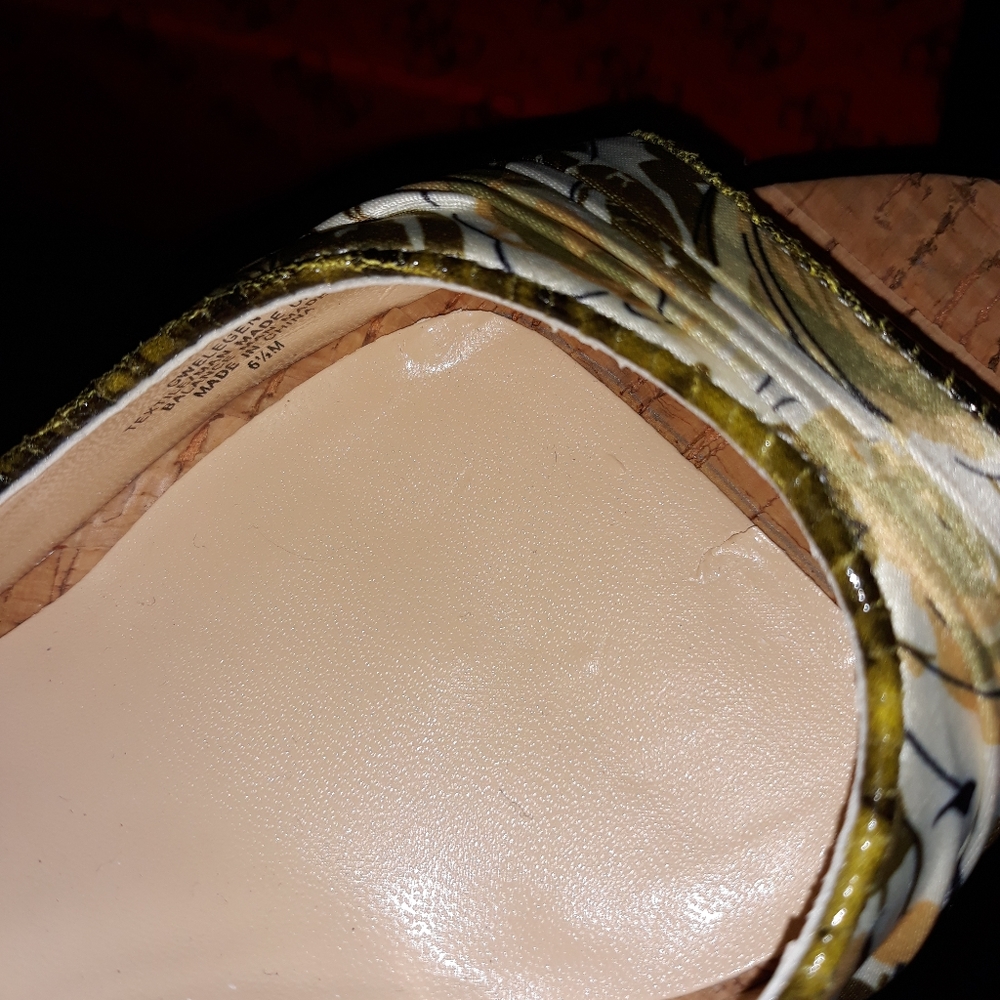 NIB Gwelegent2 Slingbacks by Guess - Picture 7 of 8